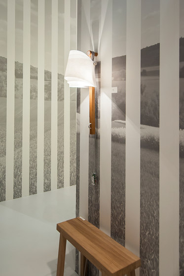 FLÄKS | Shelf with built-in lamp | Shelving | Domus