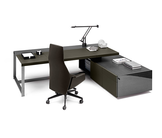 Jobs Easy Desk | Bureaux | Poltrona Frau
