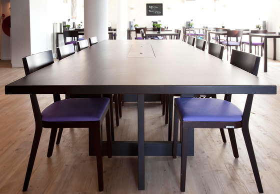 Oak All Size | Dining tables | dutchglobe
