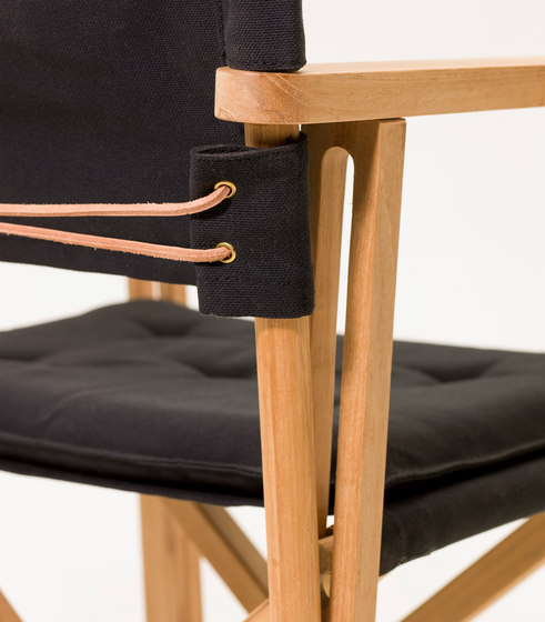 Kryss lounge chair | Tavolini alti | Skargaarden