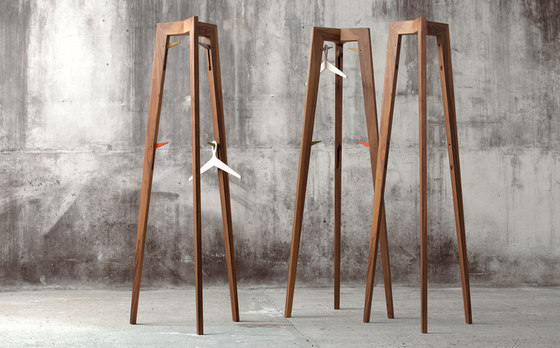 Storck Clothes Hanger | Perchas | MINT Furniture