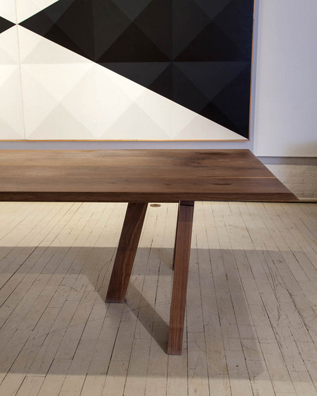 B1 Table | Dining tables | Espasso