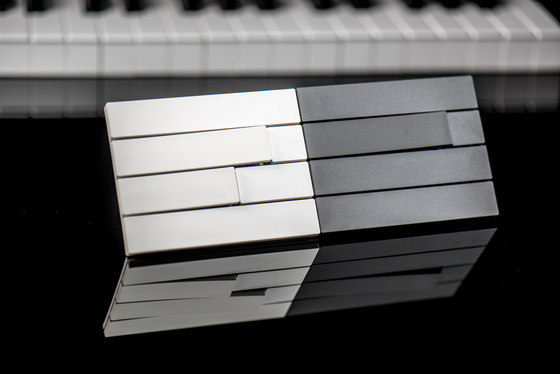 Piano by Lithoss | uni colour 2 button RAL7022 | Interrupteurs à bascule | Lithoss
