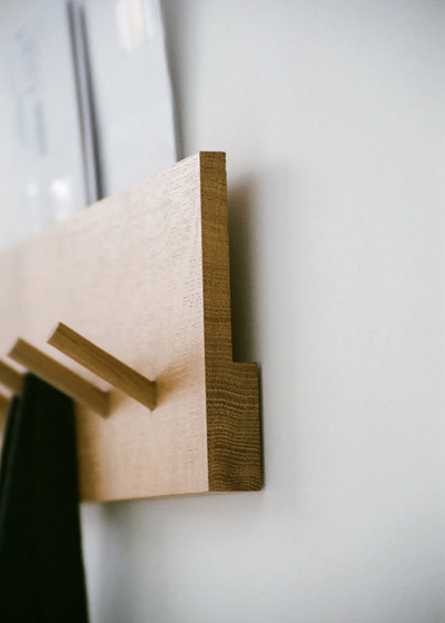 Coat Rack and Mail Holder | Barre attaccapanni | Bautier