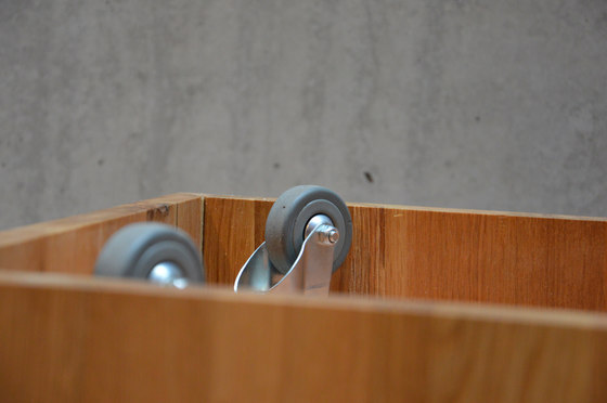 Roll-It stool / side table | Mesas auxiliares | jankurtz
