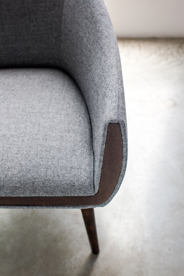 Ginevra Armchair | Chairs | Bross