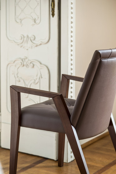 Royal Fauteuil | Chaises | Bross