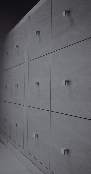 Handles | i-4000 door pull handle in matt stainless steel | Cabinet handles | Didheya