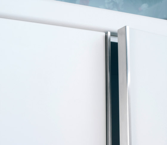 Handles | i-4000 door pull handle in matt stainless steel | Cabinet handles | Didheya