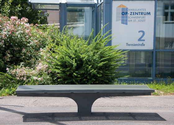 Comfony S20 Bench with armrests | Benches | BENKERT-BAENKE