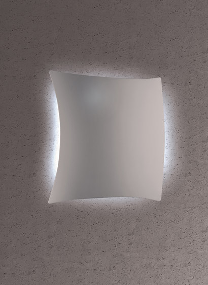 3134 / Voile PM | Lámparas de pared | Atelier Sedap