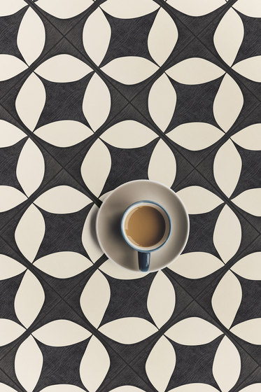 Tangle | Up and Down | Ceramic tiles | Ornamenta