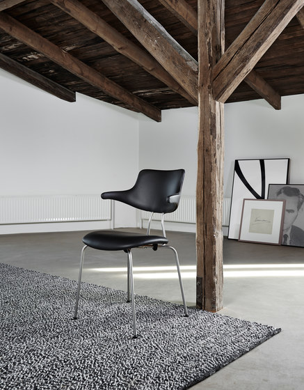 VL118 | Chairs | Vermund