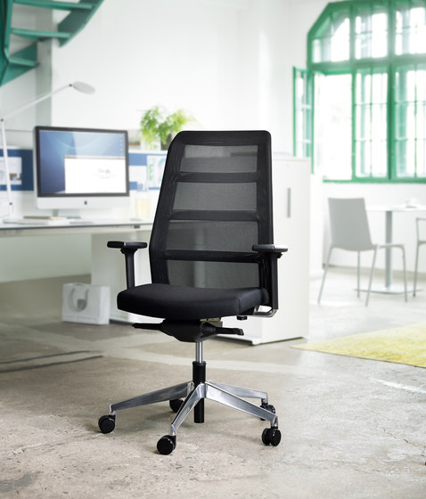 paro_2 swivel chair with high backrest | Sillas de oficina | Wiesner-Hager