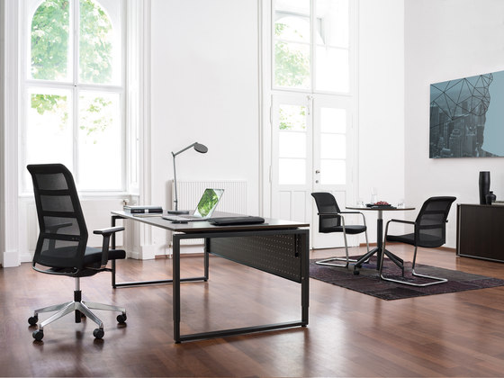 paro_2 swivel chair with multifunction arms | Sillas de oficina | Wiesner-Hager