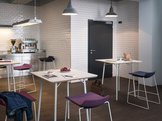 nooi meeting and café chair | Chairs | Wiesner-Hager