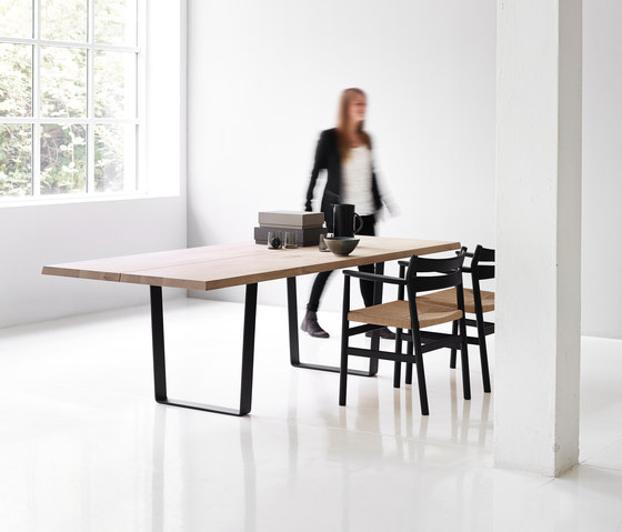 LOWLIGHT TABLE | Dining tables | dk3