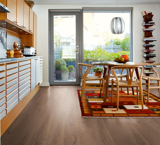 Endless Plank thermotreated pine | Laminate flooring | Pergo