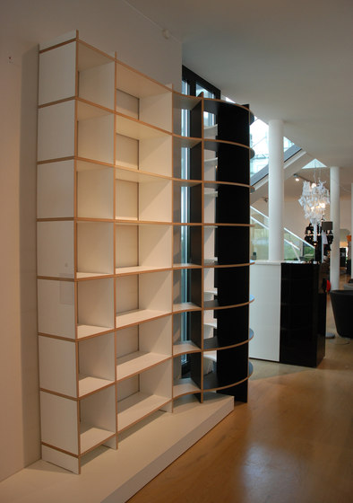 Classic shelf-system | Étagères | mocoba
