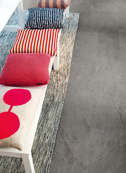 Tile grey scivaro slate | Vinyl flooring | Pergo