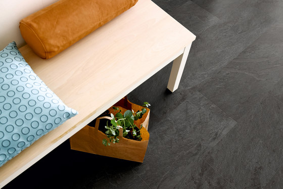 Tile black scivaro slate | Laminate flooring | Pergo