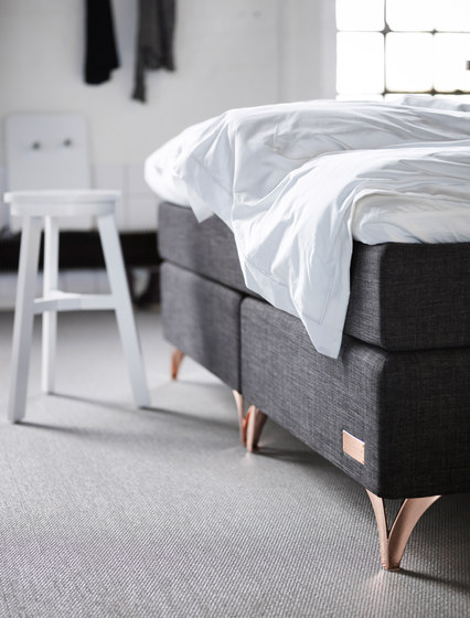 White / Aluminium | Bedroom furniture | Carpe Diem Beds