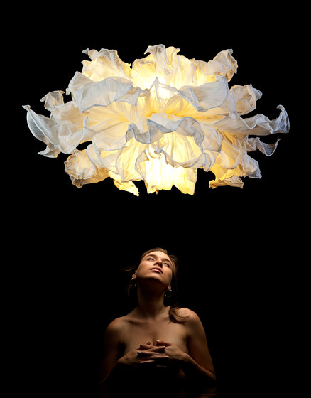 Fandango Hanging Lamp large | Lámparas de suspensión | Kenneth Cobonpue
