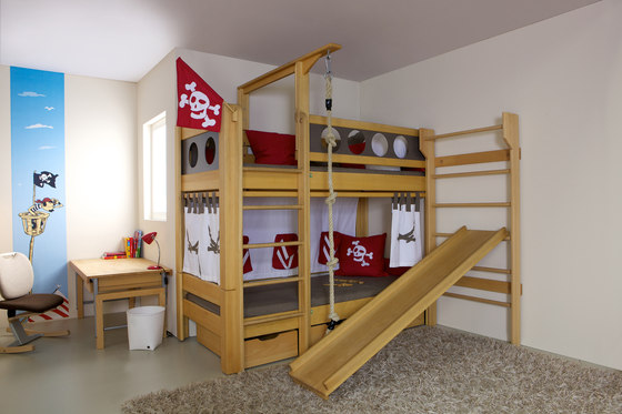 Pirate Bed With Slide DBA-202 | Letti infanzia | De Breuyn