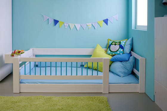 Kubu bunk bed with both upper and lower railing | Camas de niños / Literas | De Breuyn
