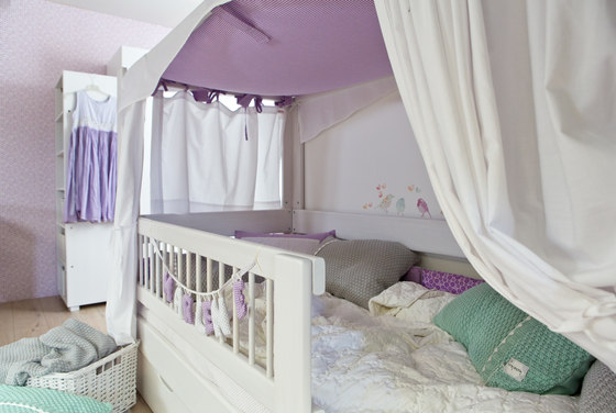 Kubu bunk bed with both upper and lower railing | Camas de niños / Literas | De Breuyn