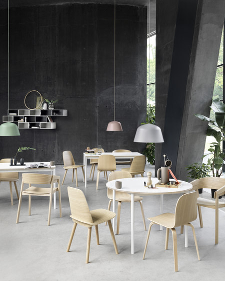 Base Table | 250 x 90 cm | Dining tables | Muuto