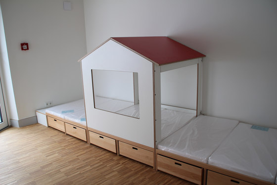 Double sleeping platform | Letti infanzia | De Breuyn