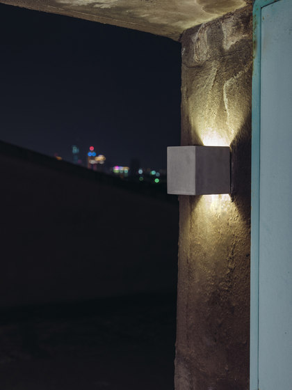 Castle Wall Lamp Square | Appliques murales | SEEDDESIGN