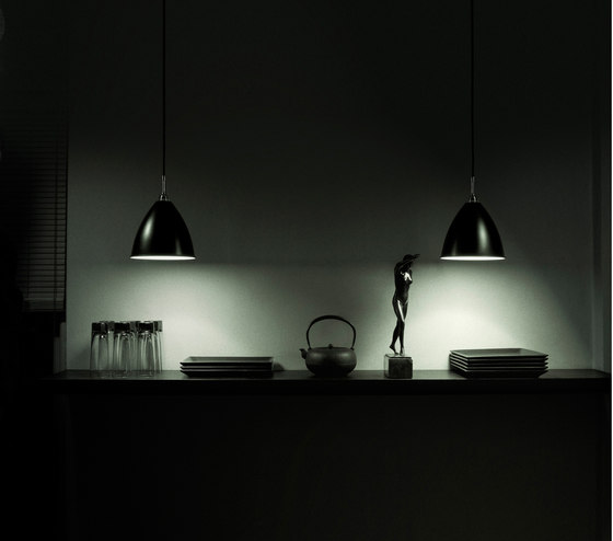 Bestlite BL1 Table lamp | Charcoal Black/Brass | Table lights | GUBI