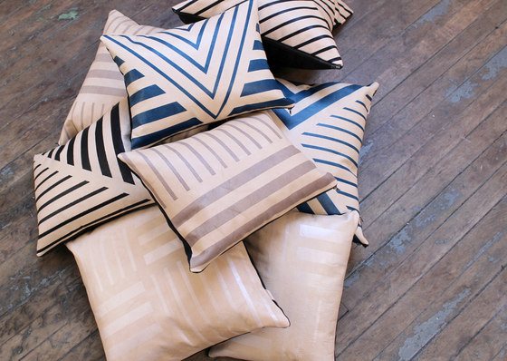 Desert Sand Stripe Leather Pillow - 12x16 | Coussins | AVO
