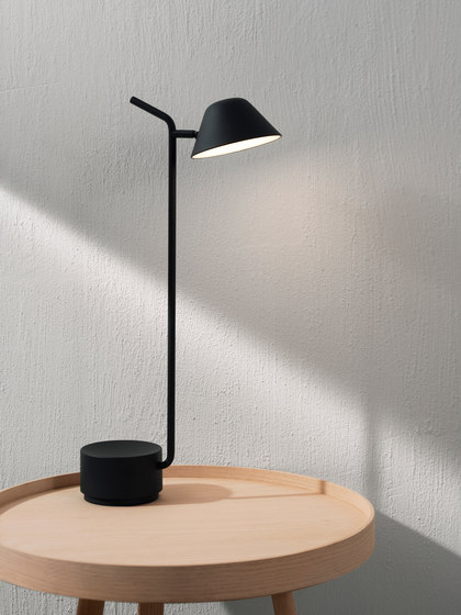 Peek Table Lamp | White | Tischleuchten | Audo Copenhagen