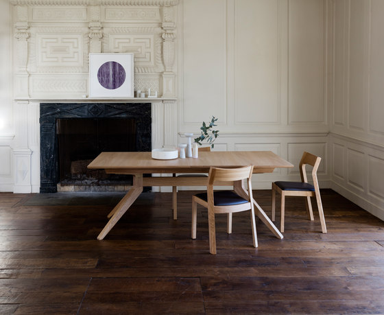 Cross round dining table | Esstische | Case Furniture