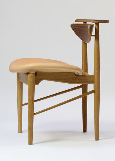Reading Chair | Sedie | House of Finn Juhl - Onecollection
