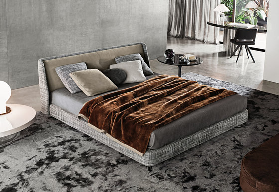 Spencer Bed | Beds | Minotti