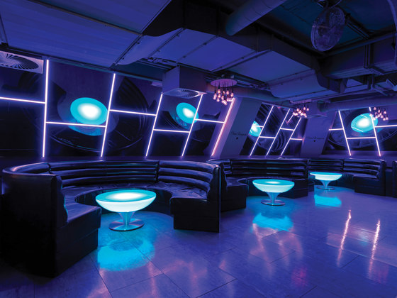 Lounge 75 LED Pro Accu | Mesas comedor | Moree