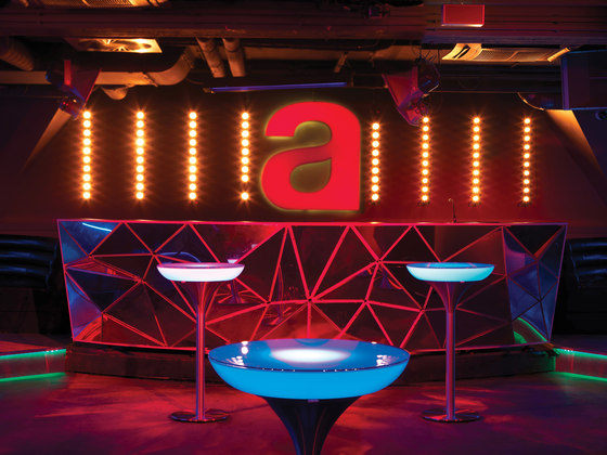 Lounge M 105 LED Accu | Tavoli alti | Moree