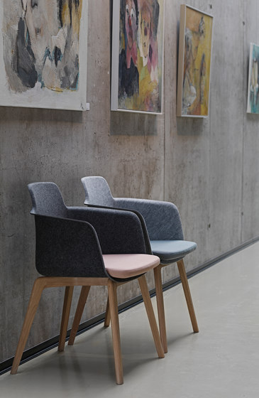 Tono 4-Legs | Chairs | Randers+Radius
