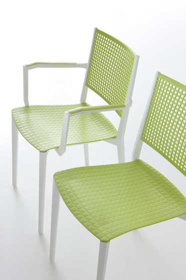 Kalipa B | Chairs | Gaber
