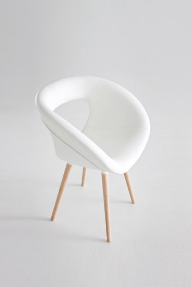 Moema V | Chairs | Gaber