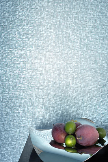 Luminescent | Isis RM 612 86 | Wall coverings / wallpapers | Elitis