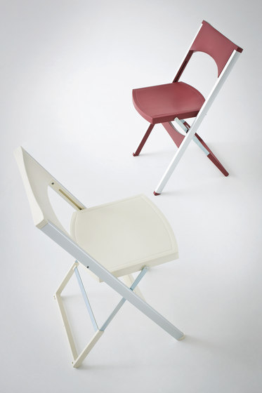 Compact | Chairs | Gaber