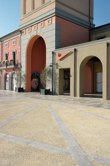 Sassoitalia Floor - Paglia, Bianco-Grigio, Giallo Mori, Bianco Zandobbio,  Rosso Verona, Bardiglio toscano | Concrete / cement flooring | Ideal Work