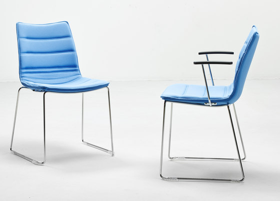 S10 Chair | Sillas | Cube Design