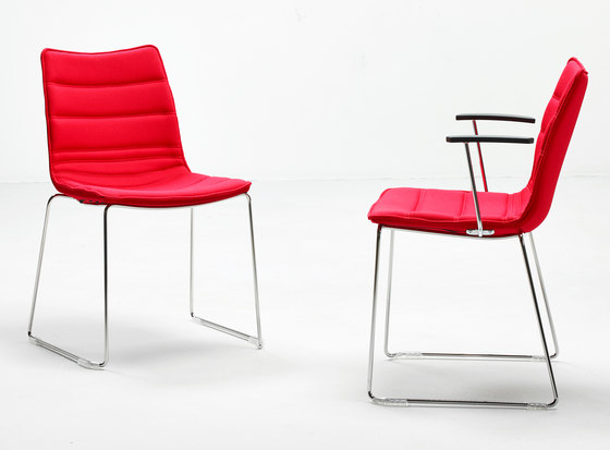 S10 Chair | Chairs | Cube Design