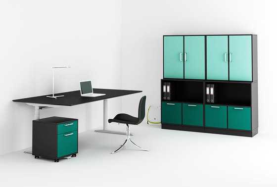 Quadro Sit/Stand Desk | Escritorios | Cube Design
